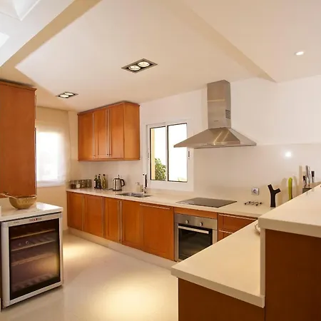 Aloha Hill Club Family Large Terrace And Bbq Apartment Marbella